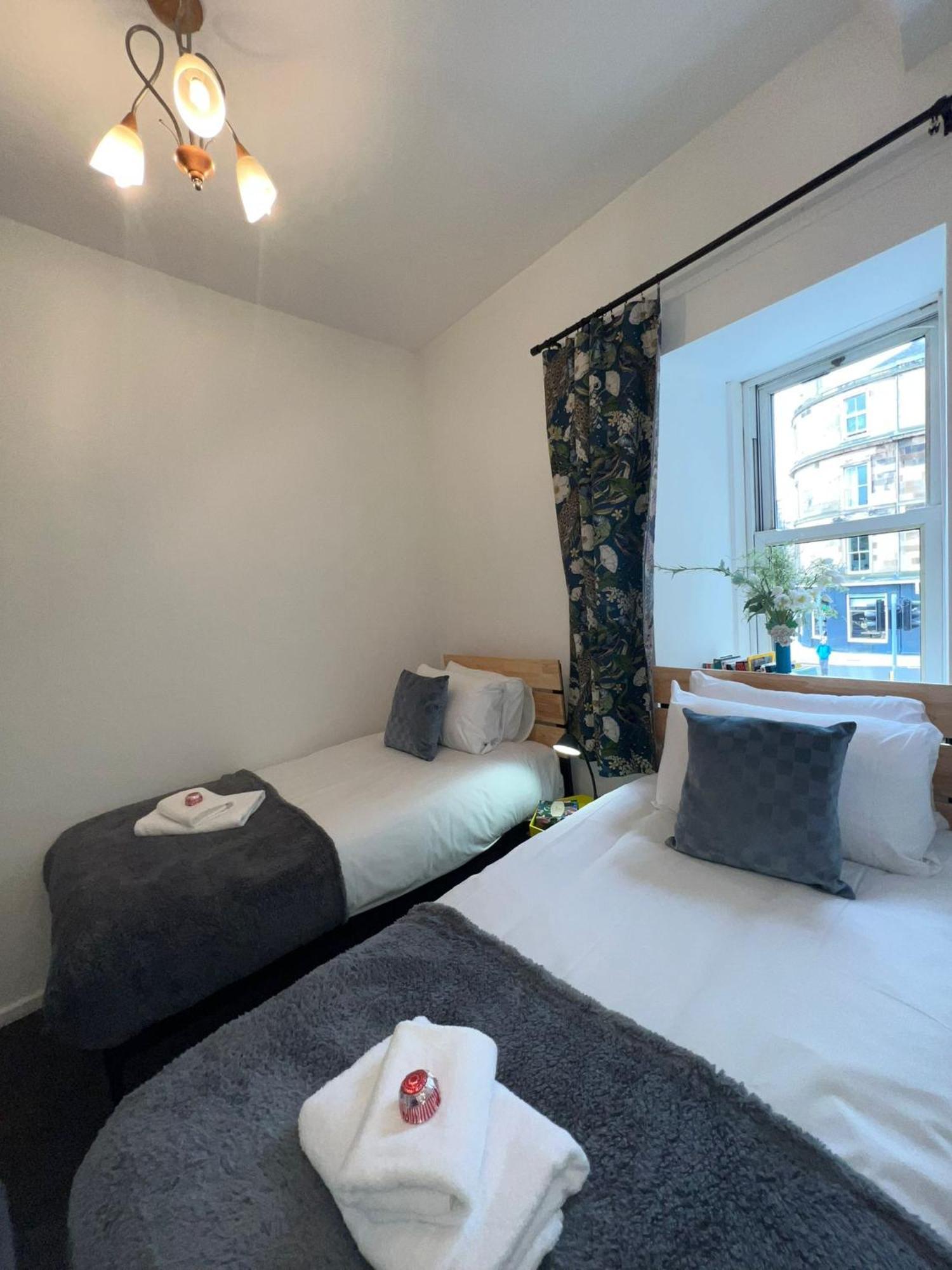 Grange Hideaway 2-Br Apartment Edimburgo Esterno foto